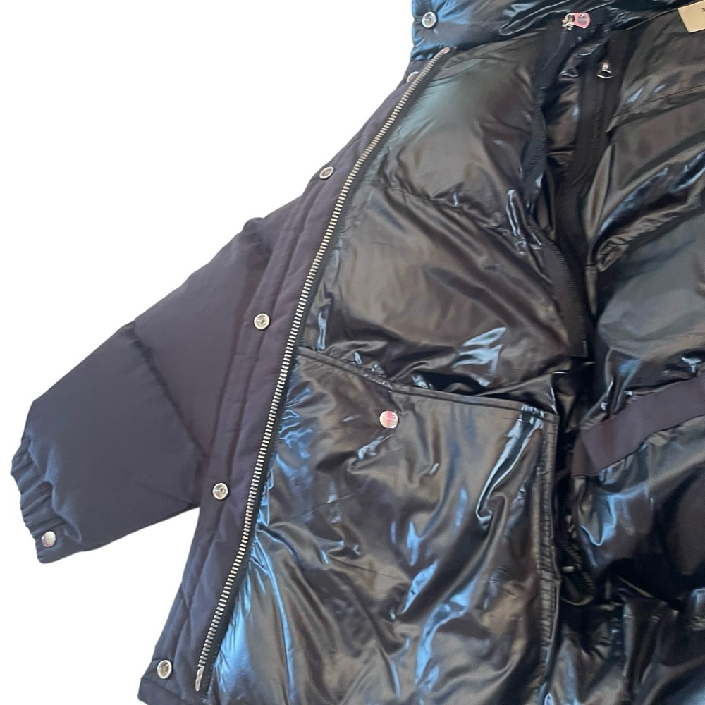BURBERRY (AUTHENTIC) HOODED QUILTED COAT - Picture 11 of 12